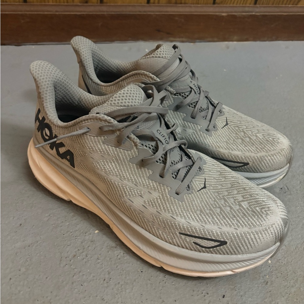 Hoka Clifton 9